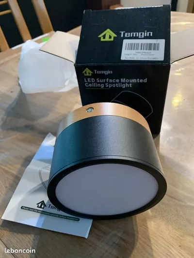 چراغ سقفی LED روکار Temgin